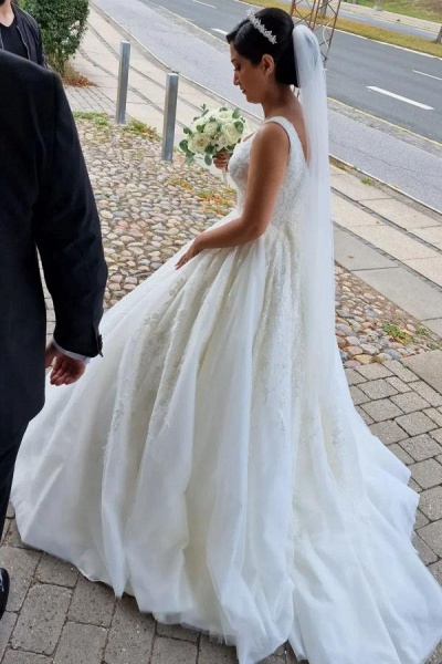 Gorgeous Long A-line Square Neck Sleeveless Backless Wedding Dress_4