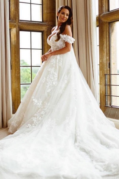 White Long Ball Gown Off the Shoulder Lace Tulle Wedding Dress with Chapel Train_1