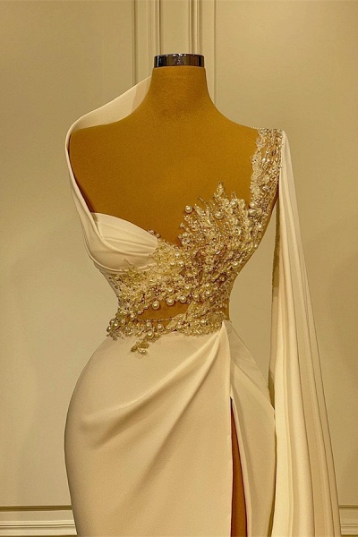 Elegante lange asymmetrische Rüschen im Meerjungfrau-Stil, die Satin-Hochzeitskleid mit Schlitz bördeln_2