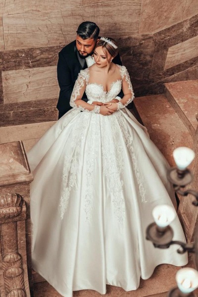 Ivory Long Ball Gown Sweetheart Satin Lace Backless Wedding Dresses with Sleeves