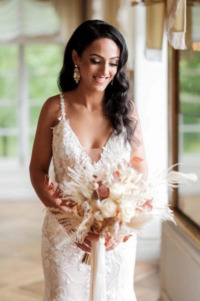 Elegante, lange A-Linie-Brautkleider mit V-Ausschnitt, ärmellos, Spitze, Tüll-Applikationen