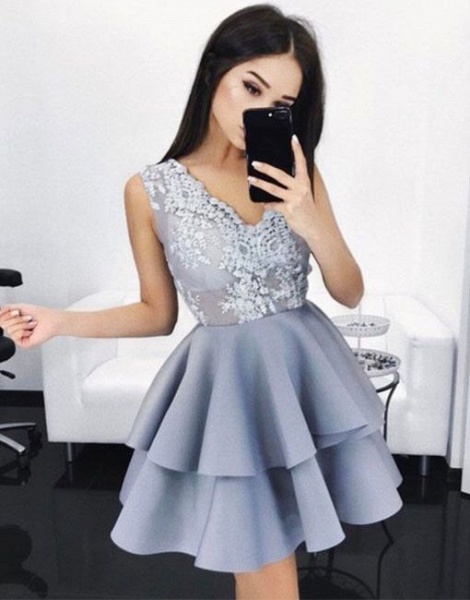 Elegant Short A-line V-neck Lace Layers Homecoming Dresses_1