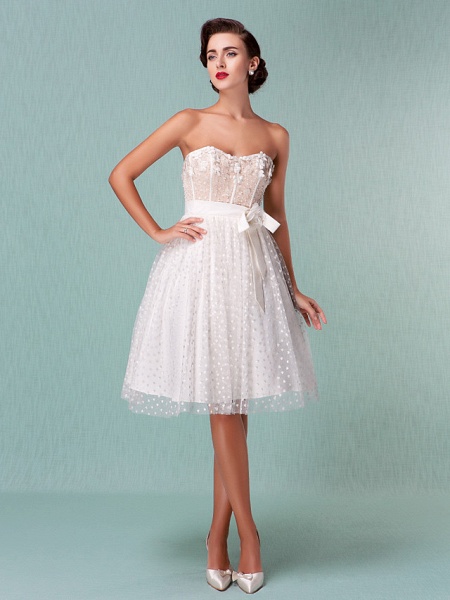 Princess A-Line Wedding Dresses Sweetheart Neckline Knee Length Tulle Strapless Little White Dress_2