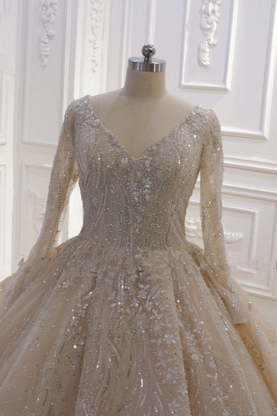 Glamorous Long Sleeve V-neck Sequin Beading Ruffles Ball Gown Wedding Dress_4