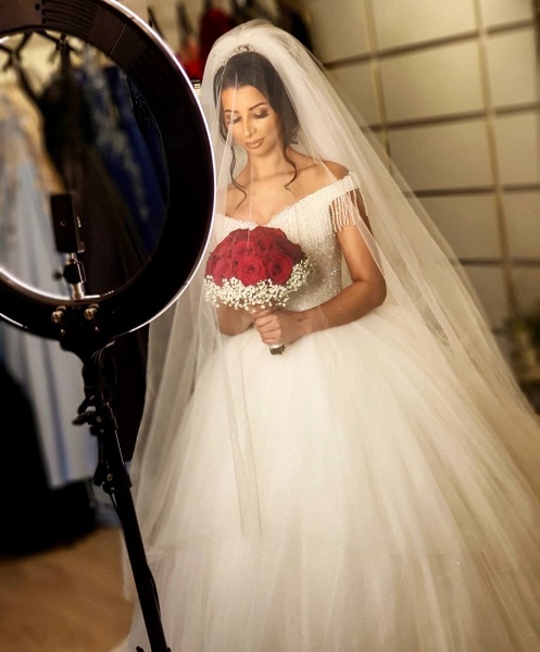 Elegant Off-the-shoulder Beading Backless Tulle Floor-length Princess Wedding Dress With Tassel_4