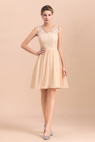 Cute Sleeveless Lace A-Line Knee Length V-neck Backless Bridesmaid Dress_1