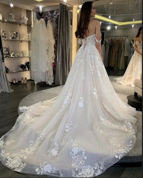 Simple Long A-line Tulle Off-the-Shoulder Lace Appliques Wedding Dress_2