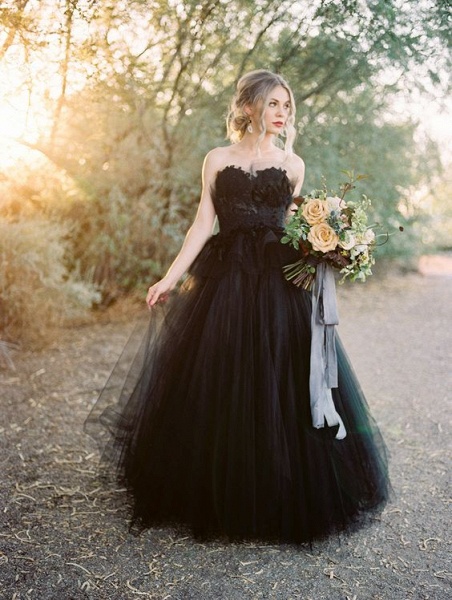 Classy Long Princess Sweetheart Open Back Tulle Black Wedding Dress with Lace_3