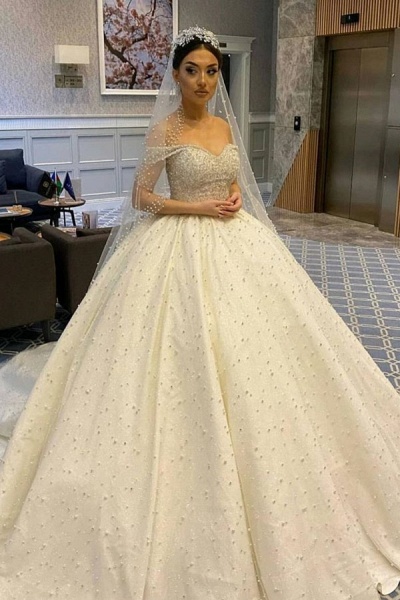 Gorgeous Sweetheart Off-the-Shoulder Backless Pearl Beading Ruffles Tulle Ball Gown Wedding Dress_1