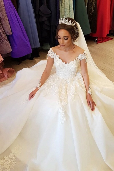 Gorgeous A-line Off-the-shoulder Long sleeves Wedding Dress_1