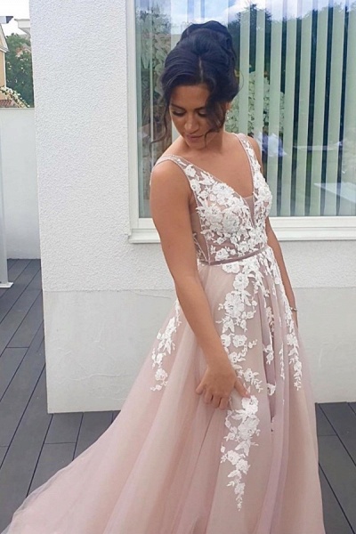 Elegant A-line V-neck Spaghetti Straps Backless Appliques Lace Tulle Ruffles Prom Dress_1