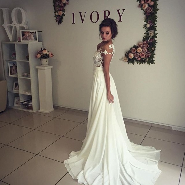 Elegant A-Line Chiffon Appliques Lace Ruffles Wedding Dress With Side Slit_6
