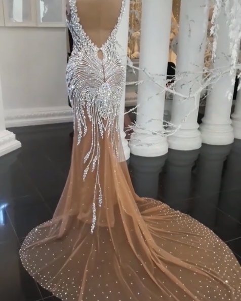 Crystals V-Neck Backless Champagne Mermaid Wedding Dresses_4